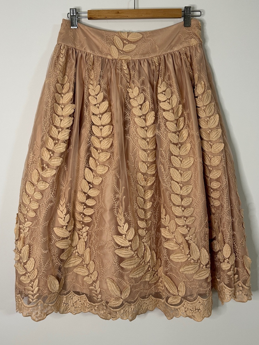 Eliza J Embroidered Tulle A-Line Skirt Nude Blush Floral Size 4
